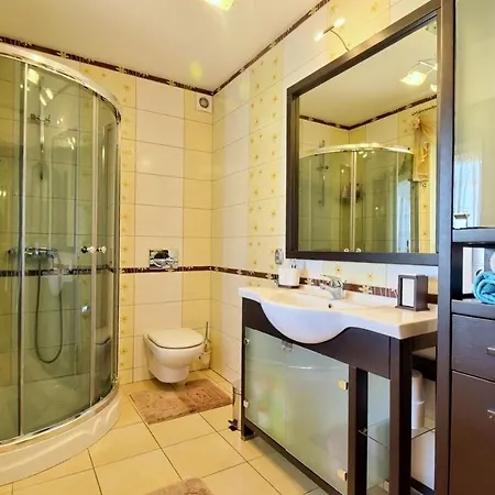 Apartamento Dom Nad Stawem Przy Lesie *