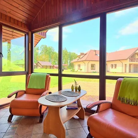 Dom Nad Stawem Przy Lesie * Burkat