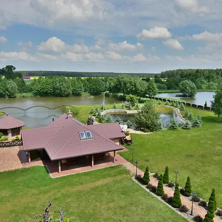 Dom Nad Stawem Przy Lesie * Burkat