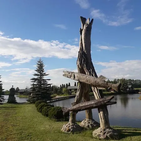 Dom Nad Stawem Przy Lesie Appartamento Burkat