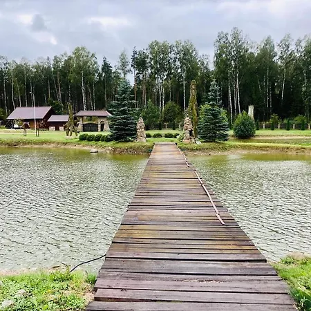 Dom Nad Stawem Przy Lesie * Burkat