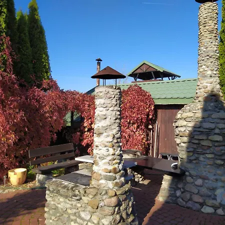 Dom Nad Stawem Przy Lesie Burkat